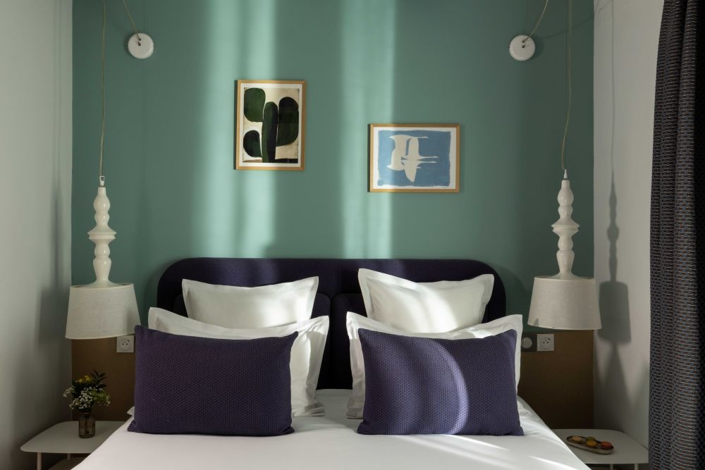 chambre superieure hotel marais home paris 75011 75002 75004 republique sacre coeur balcon toit de paris
